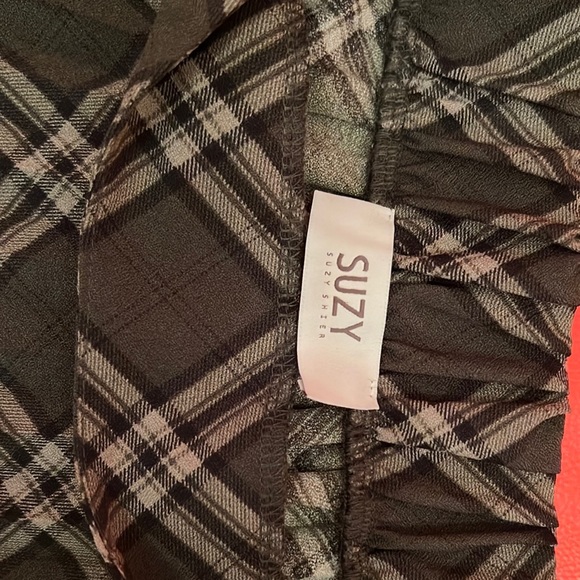 Midi skirt from Suzy Shier - Picture 4 of 5